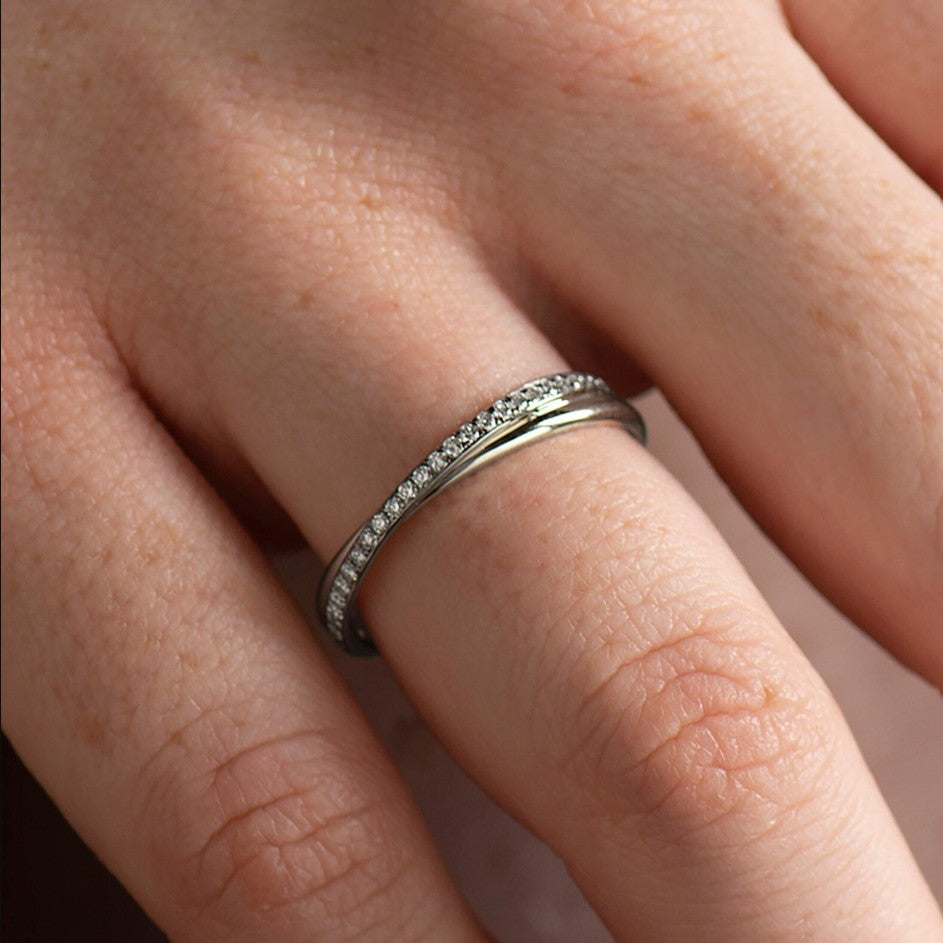 Infinity Diamonds Interlocking Ring