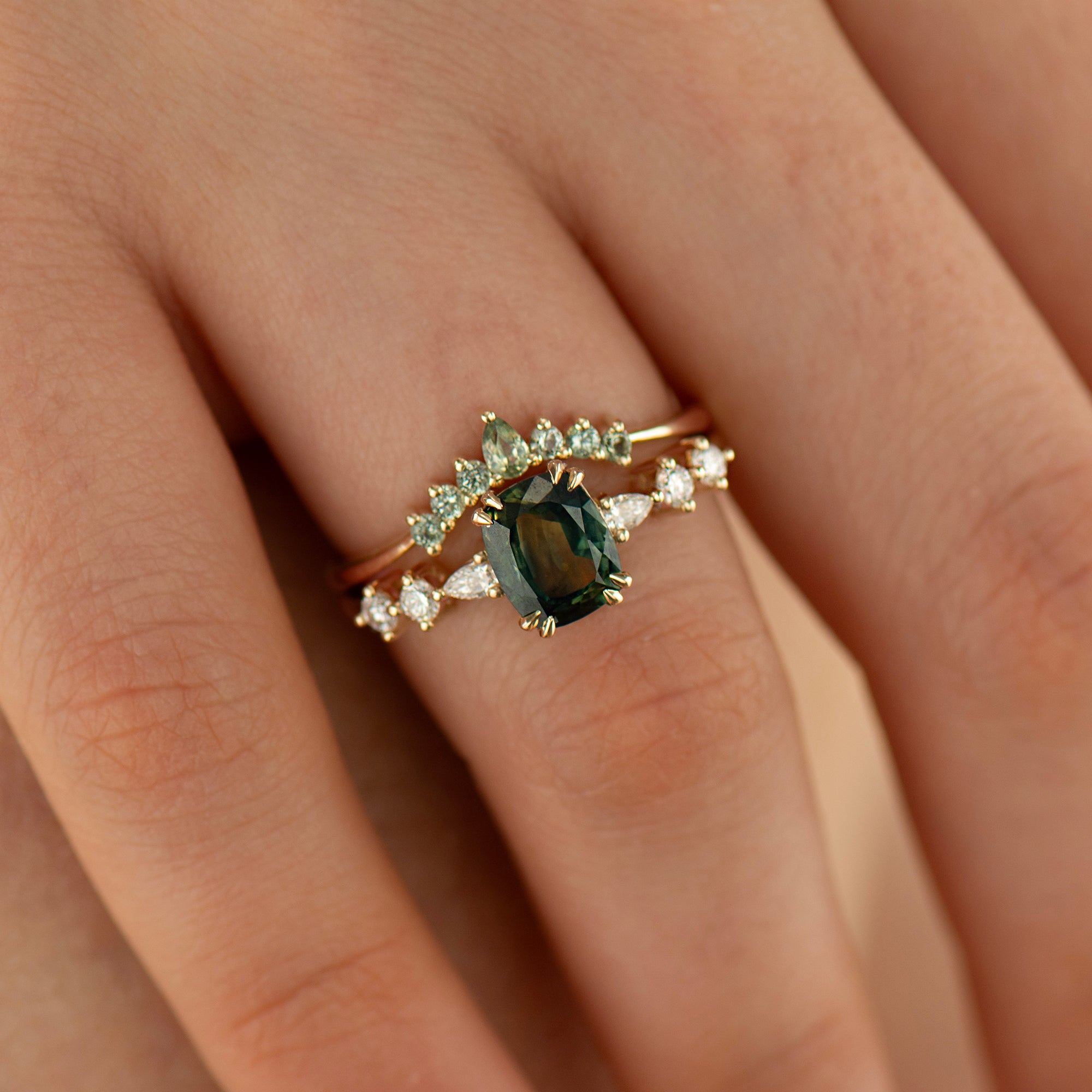 Bi Color Sapphire Ring Set