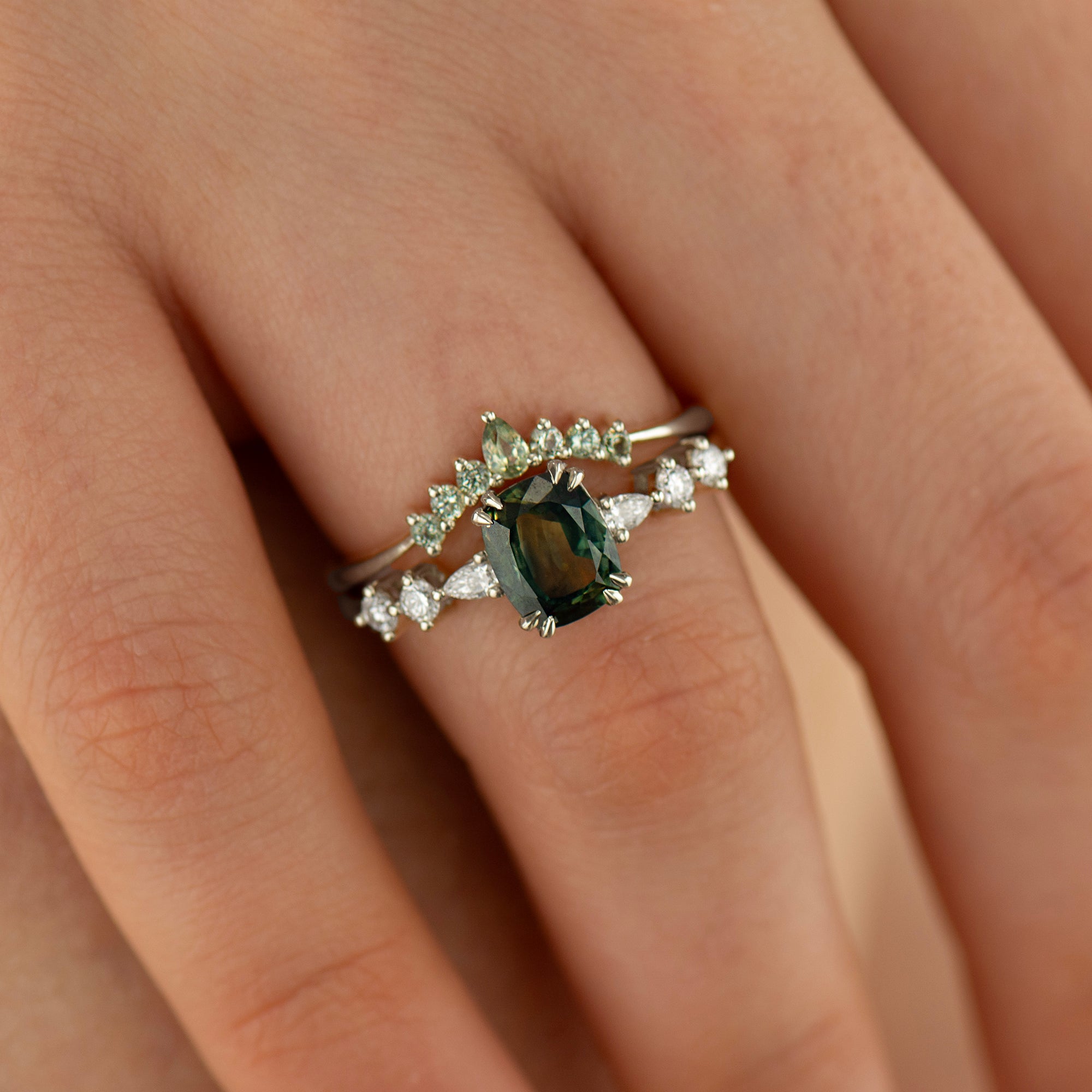 Bi Color Sapphire Ring Set