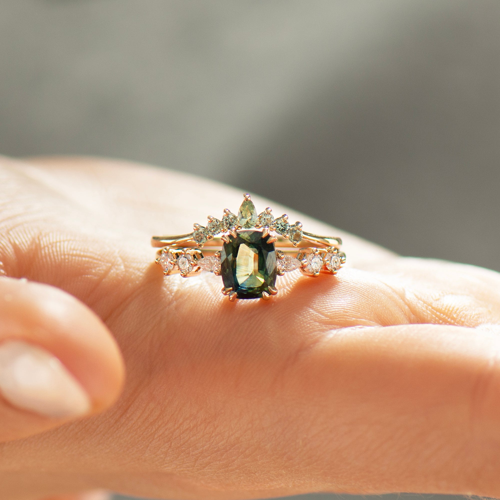 Bi Color Sapphire Ring Set