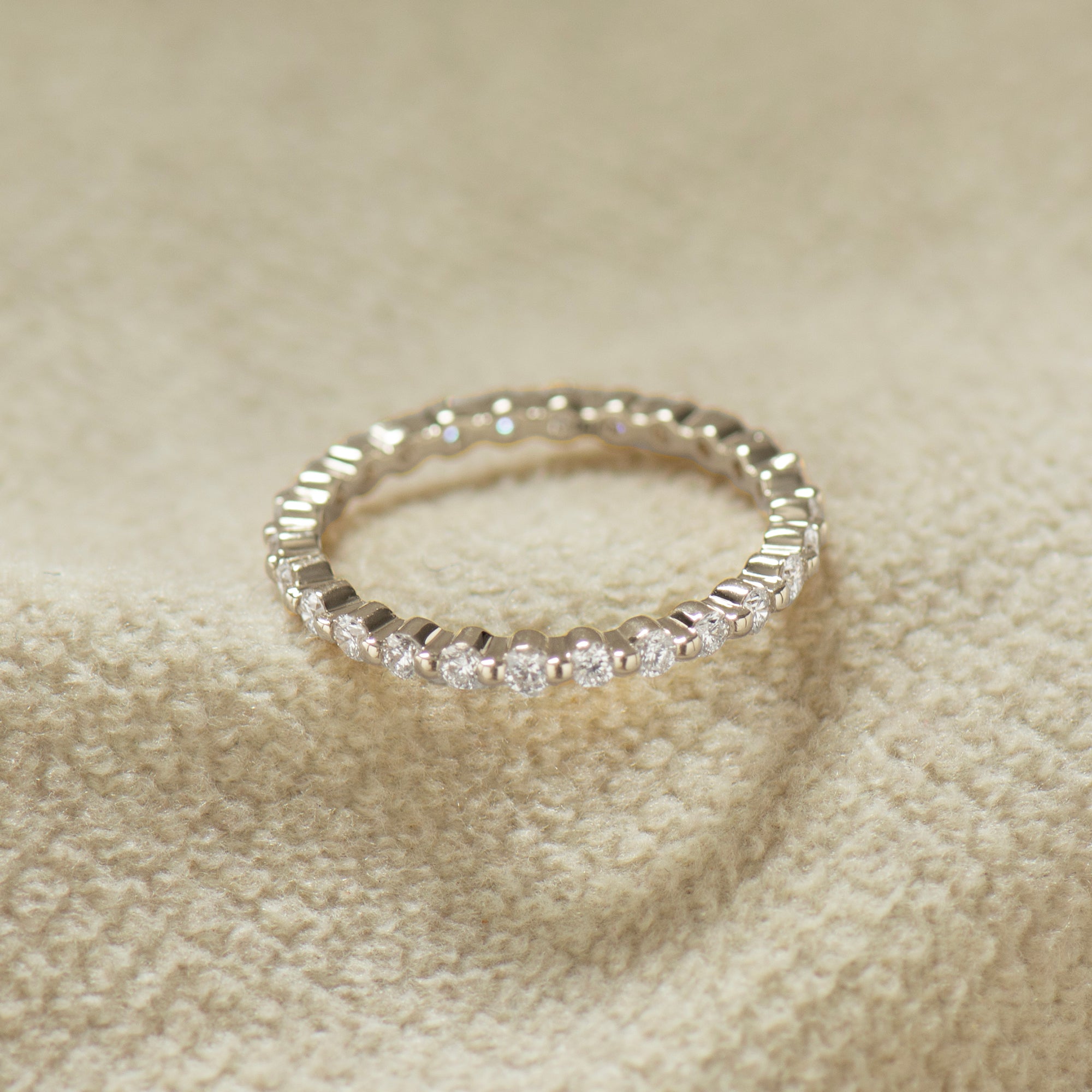 Eternity Bubble Diamonds Ring
