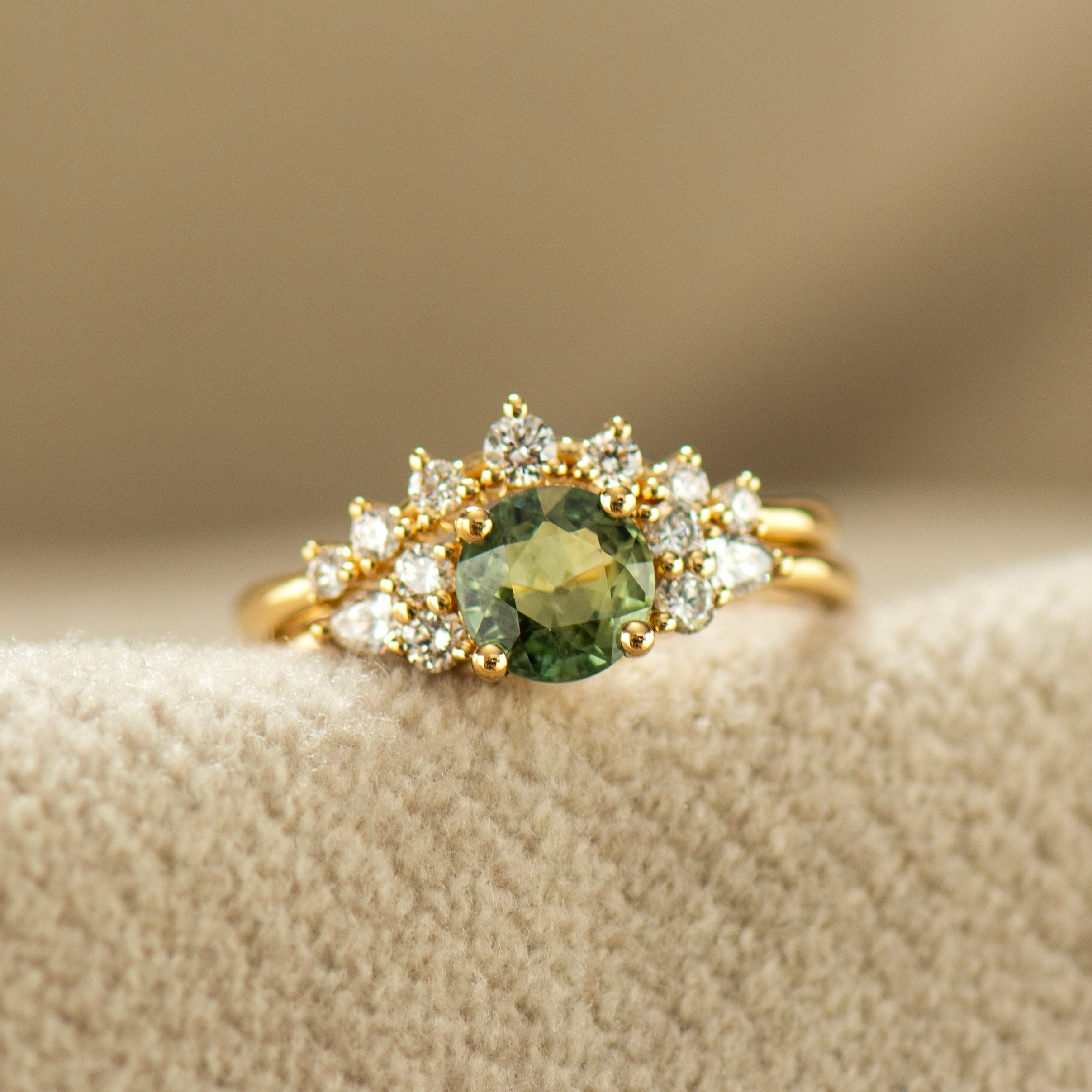 Round Green Sapphire Set