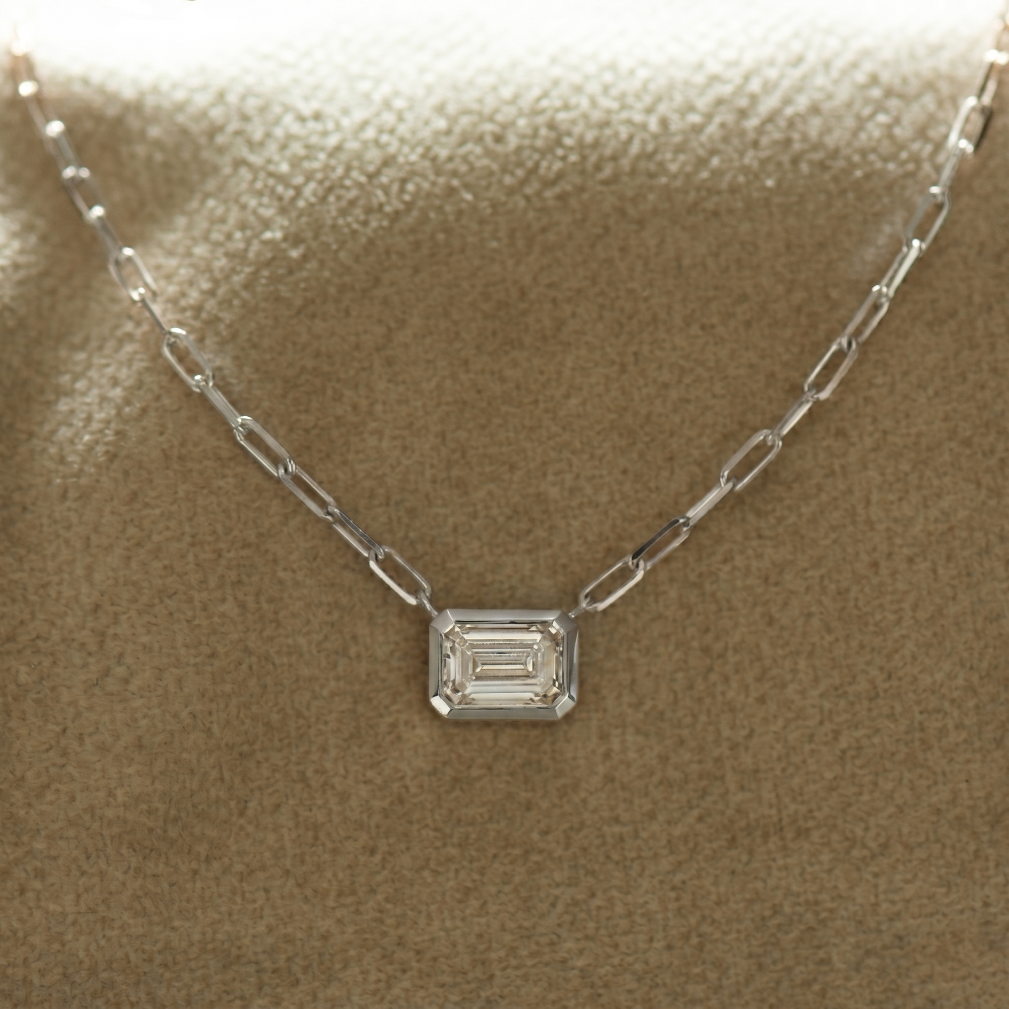 Choker Horizontal Emerald Cut Necklace