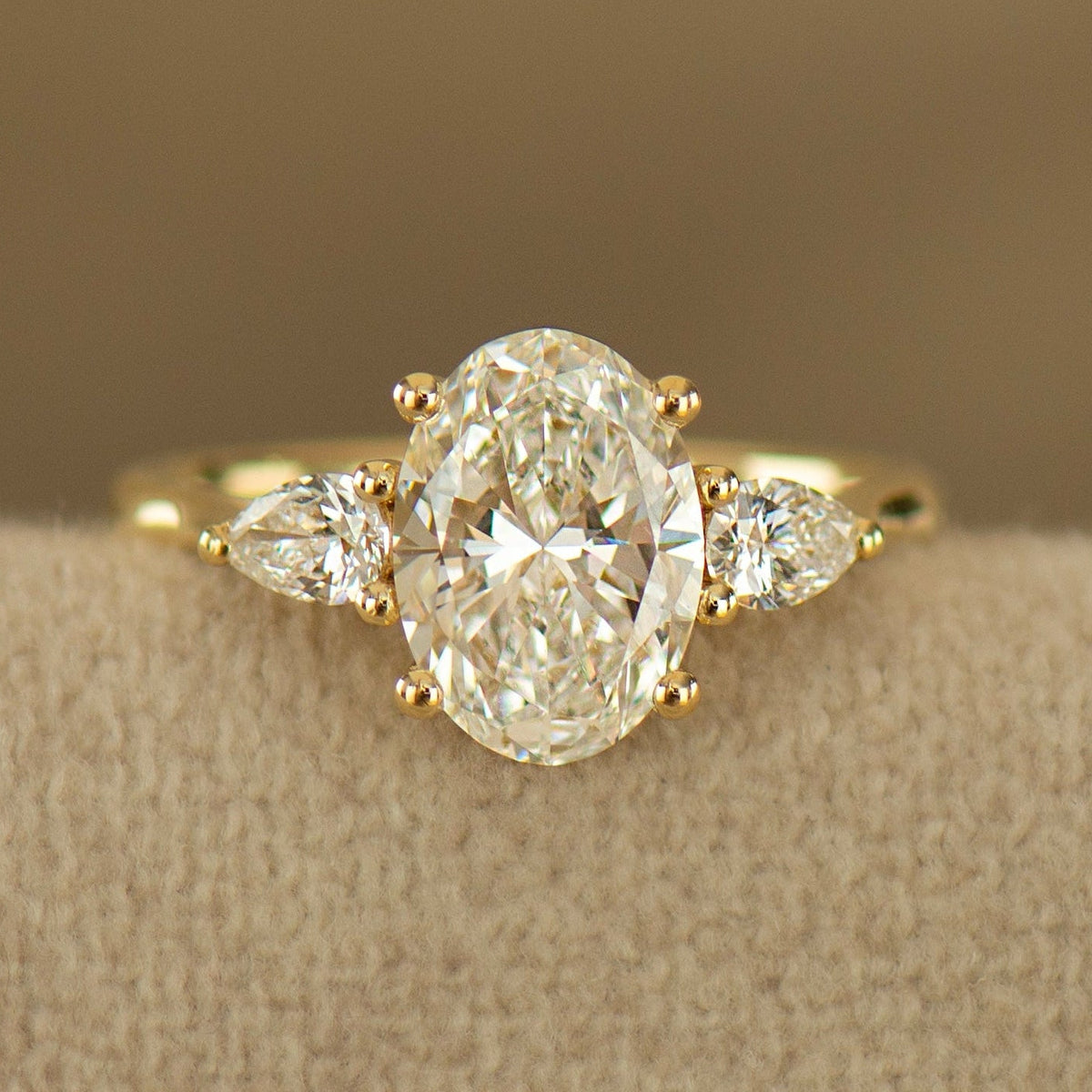 Oval Brilliant Lab Diamond Ring