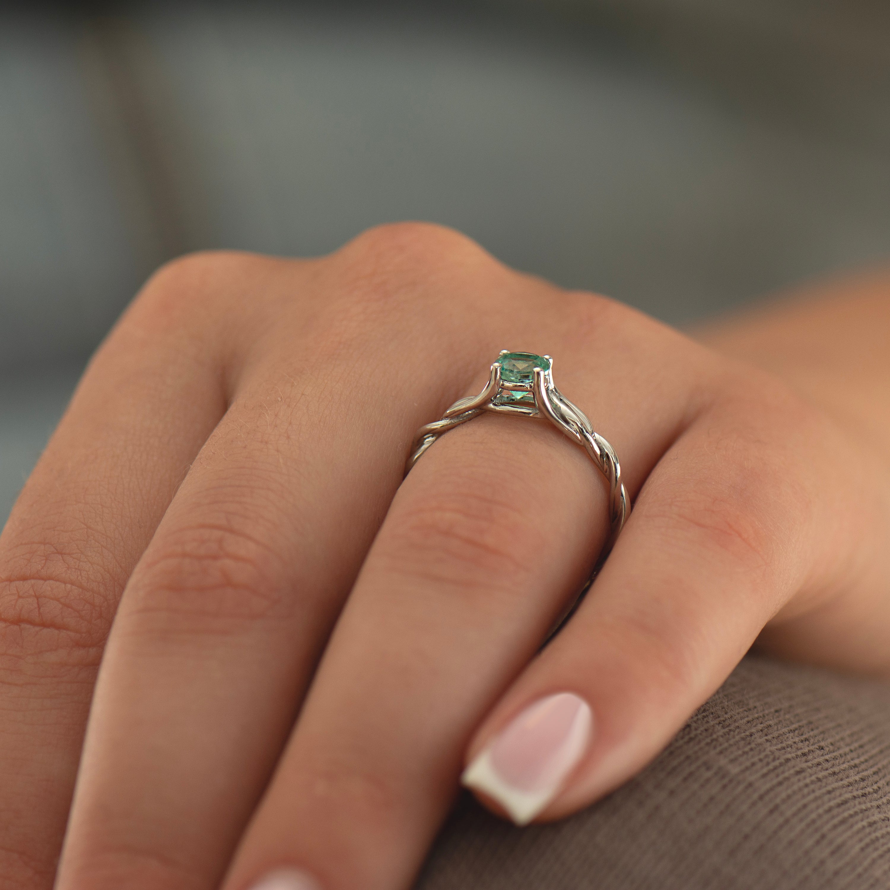 Light Emerald Celtic Ring