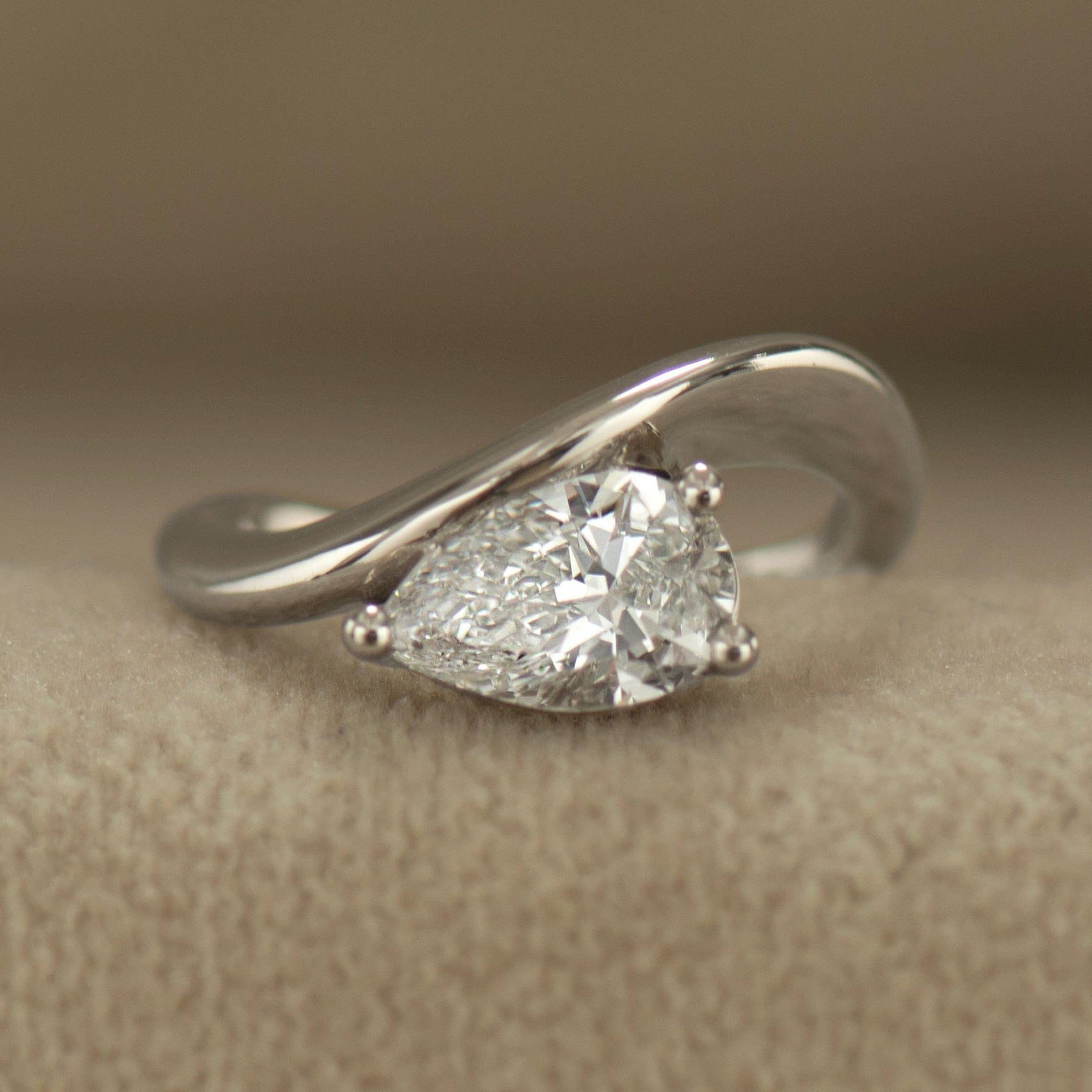 East-West Pear Ring