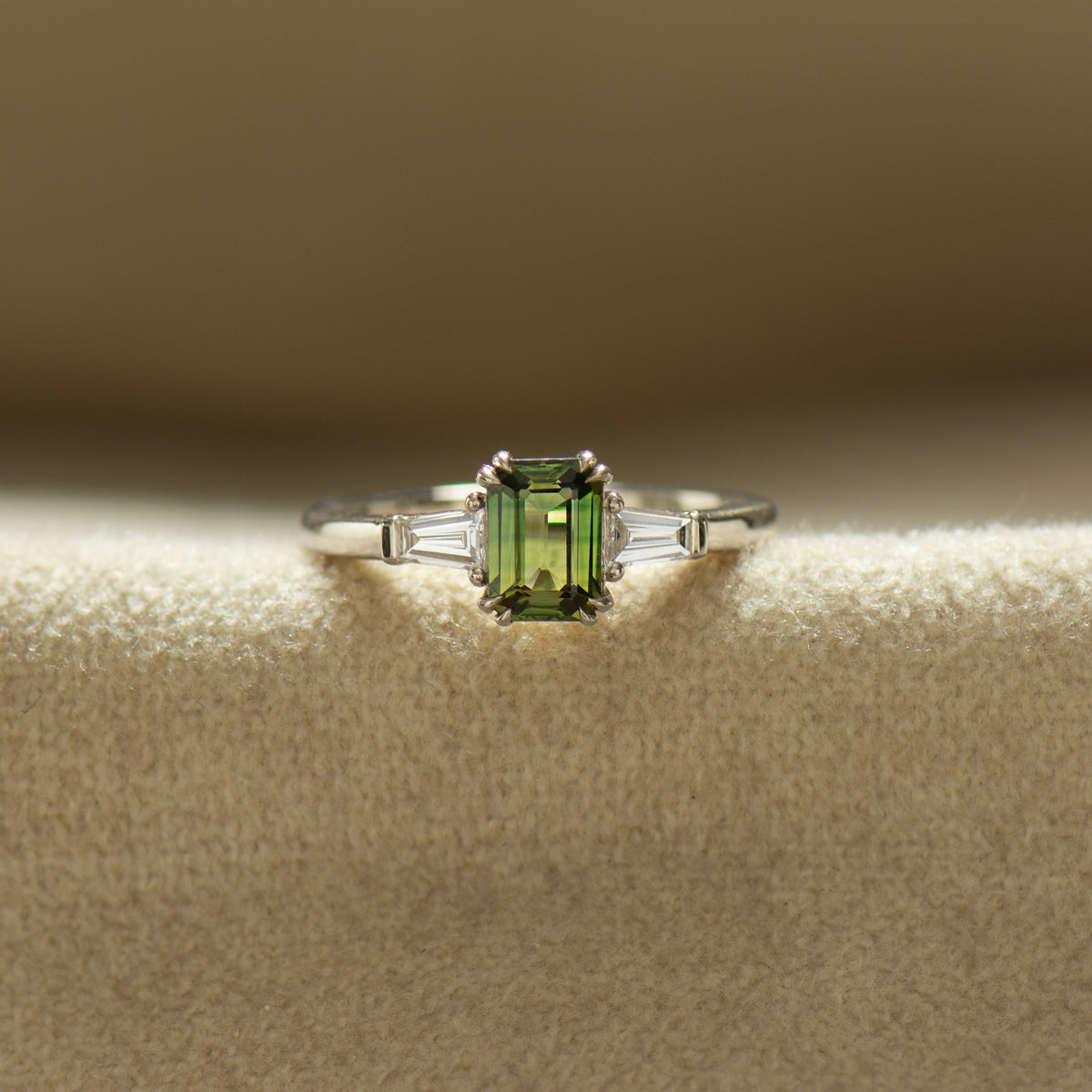 Art Deco Green Sapphire Ring