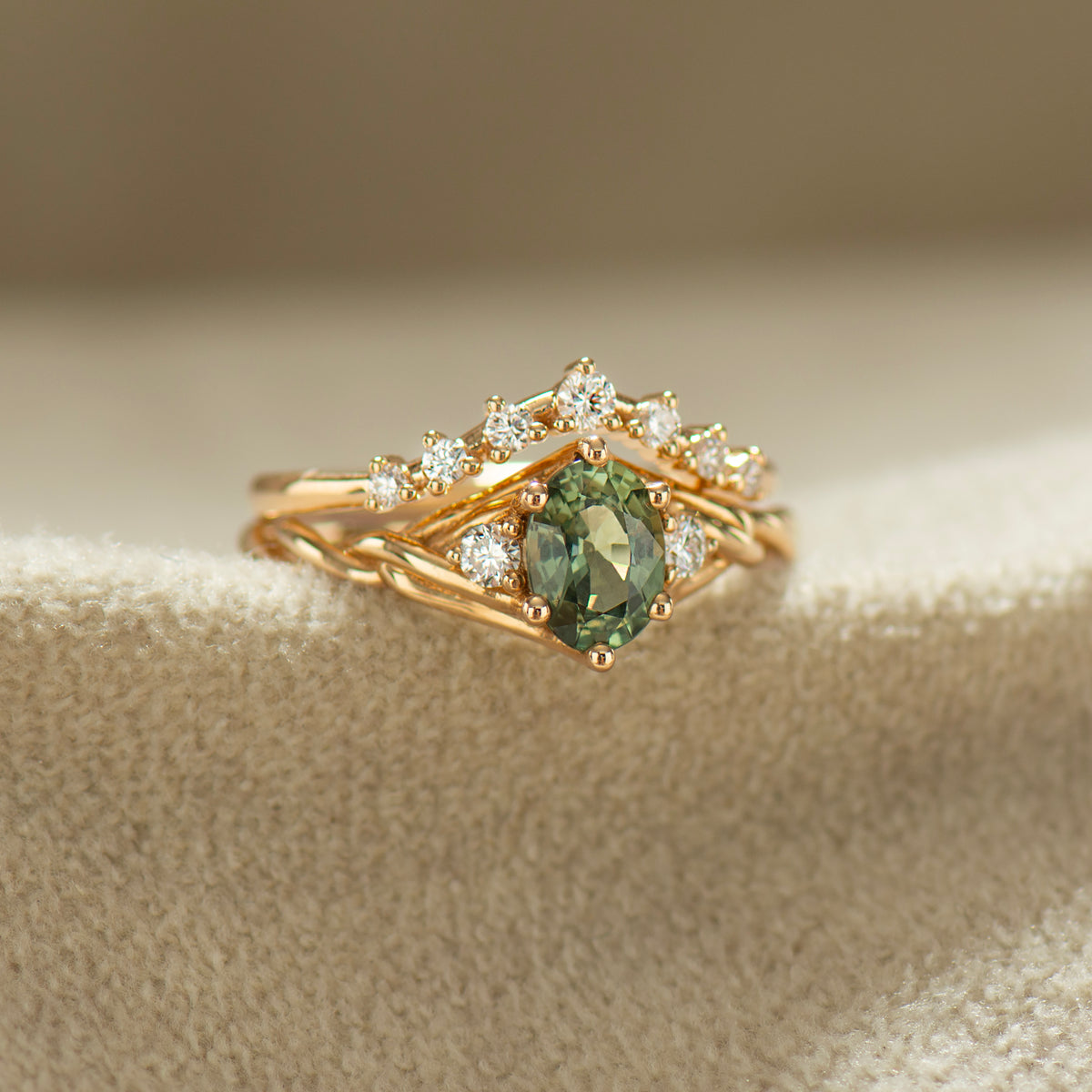 Celtic Knot Oval Green Sapphire Ring Set