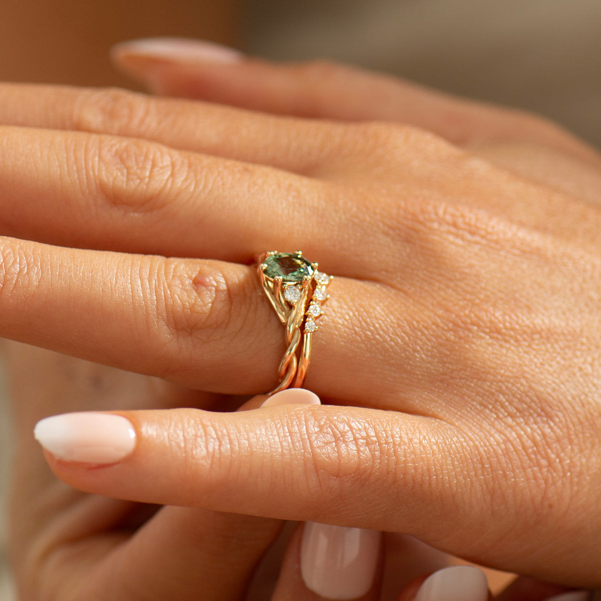 Celtic Knot Oval Green Sapphire Ring Set