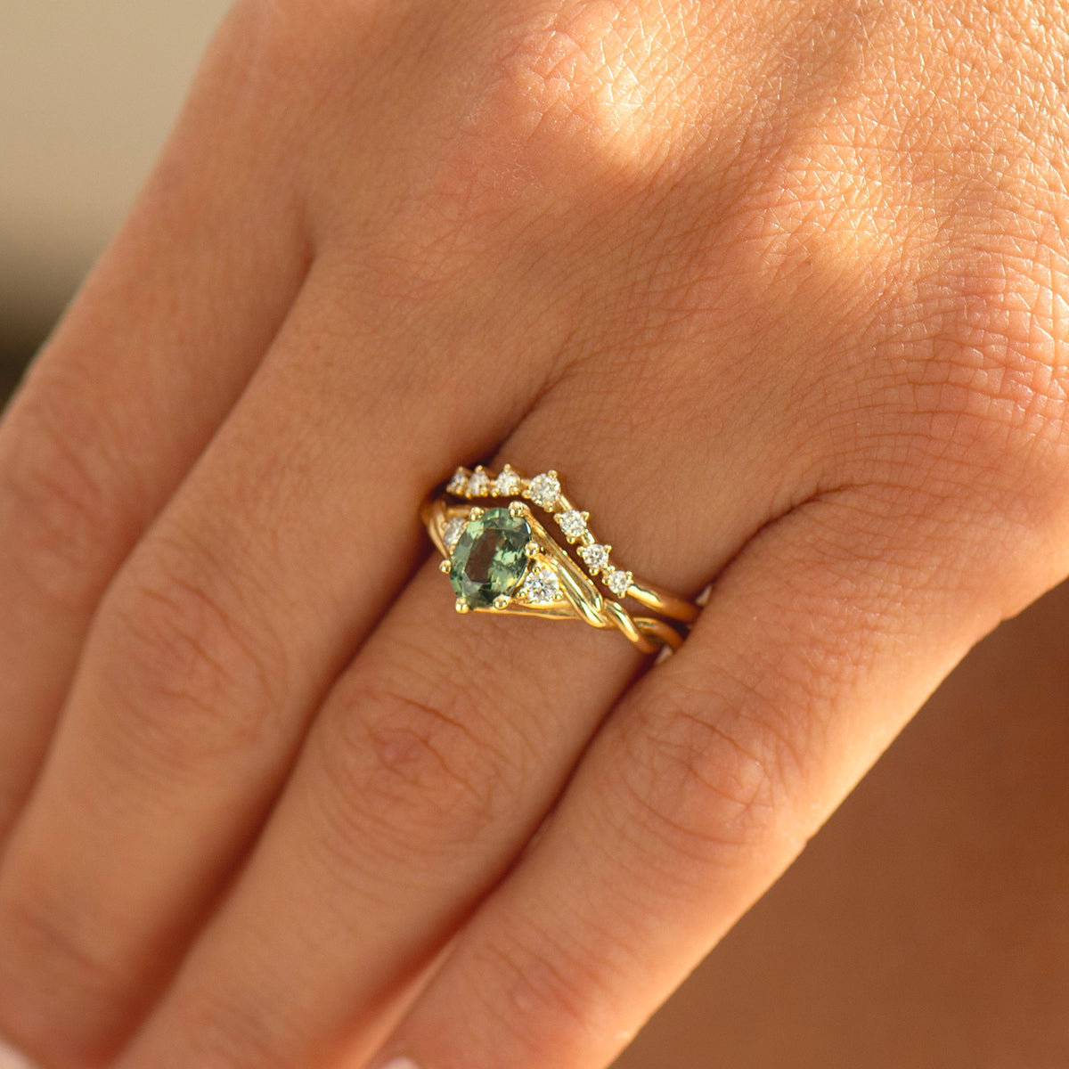 Celtic Knot Oval Green Sapphire Ring Set