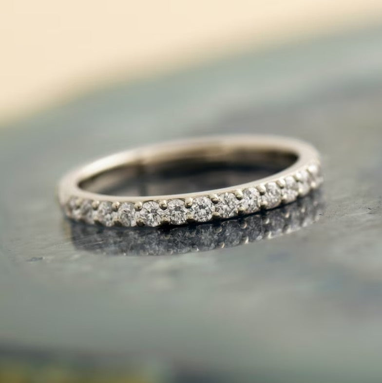 2MM Hammered Pave Diamond Ring
