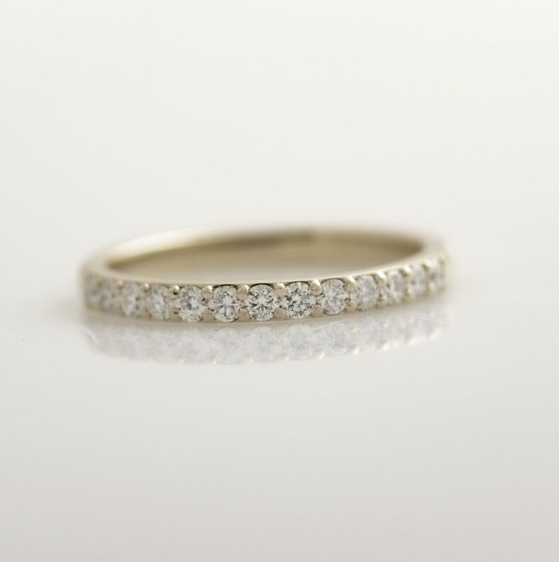 2MM Hammered Pave Diamond Ring
