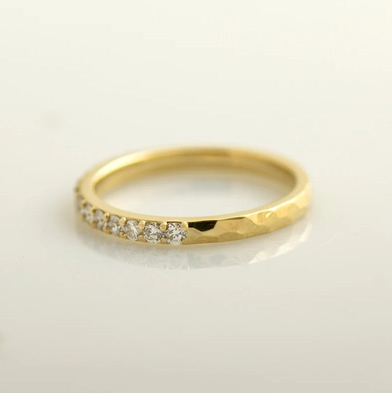 2MM Hammered Pave Diamond Ring