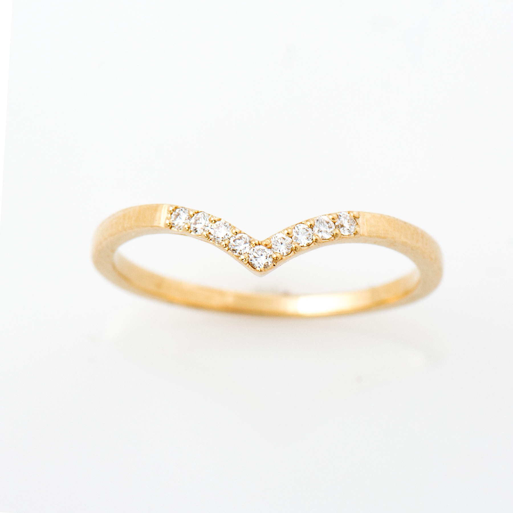 V Shape 9 Diamonds Ring