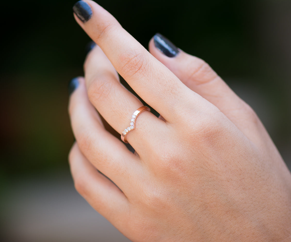 Medium Wide V Shape 7 Diamonds Ring