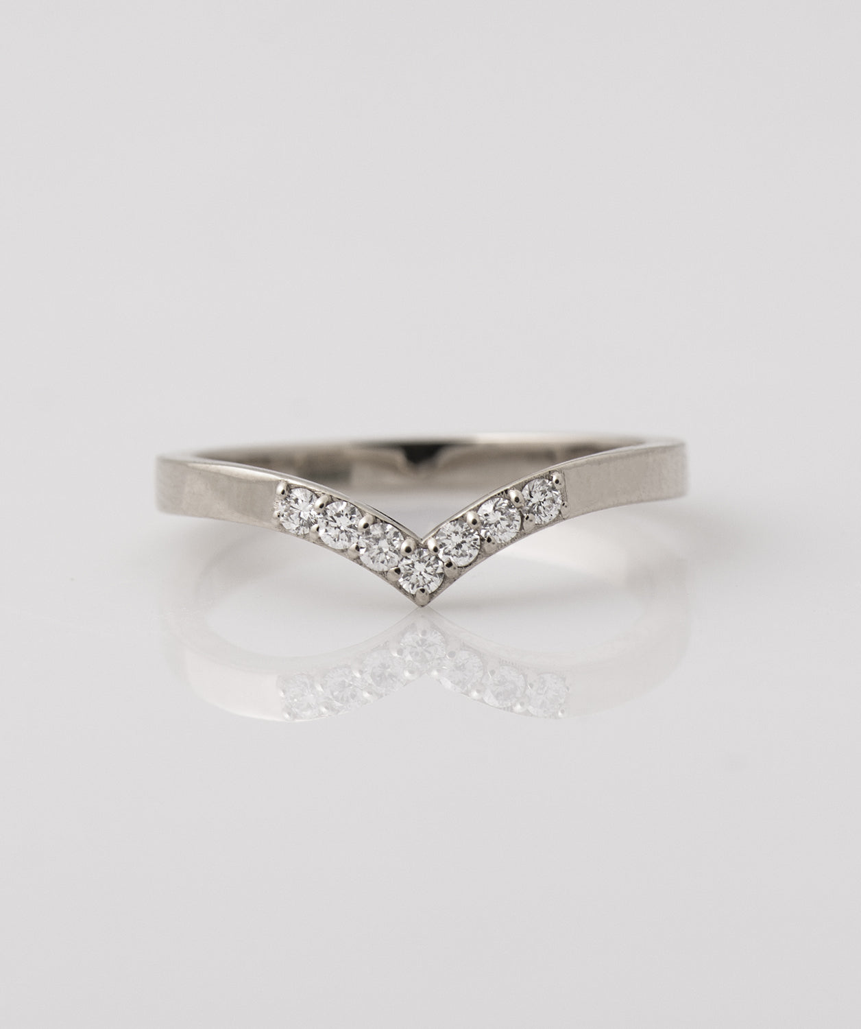 Medium Wide V Shape 7 Diamonds Ring