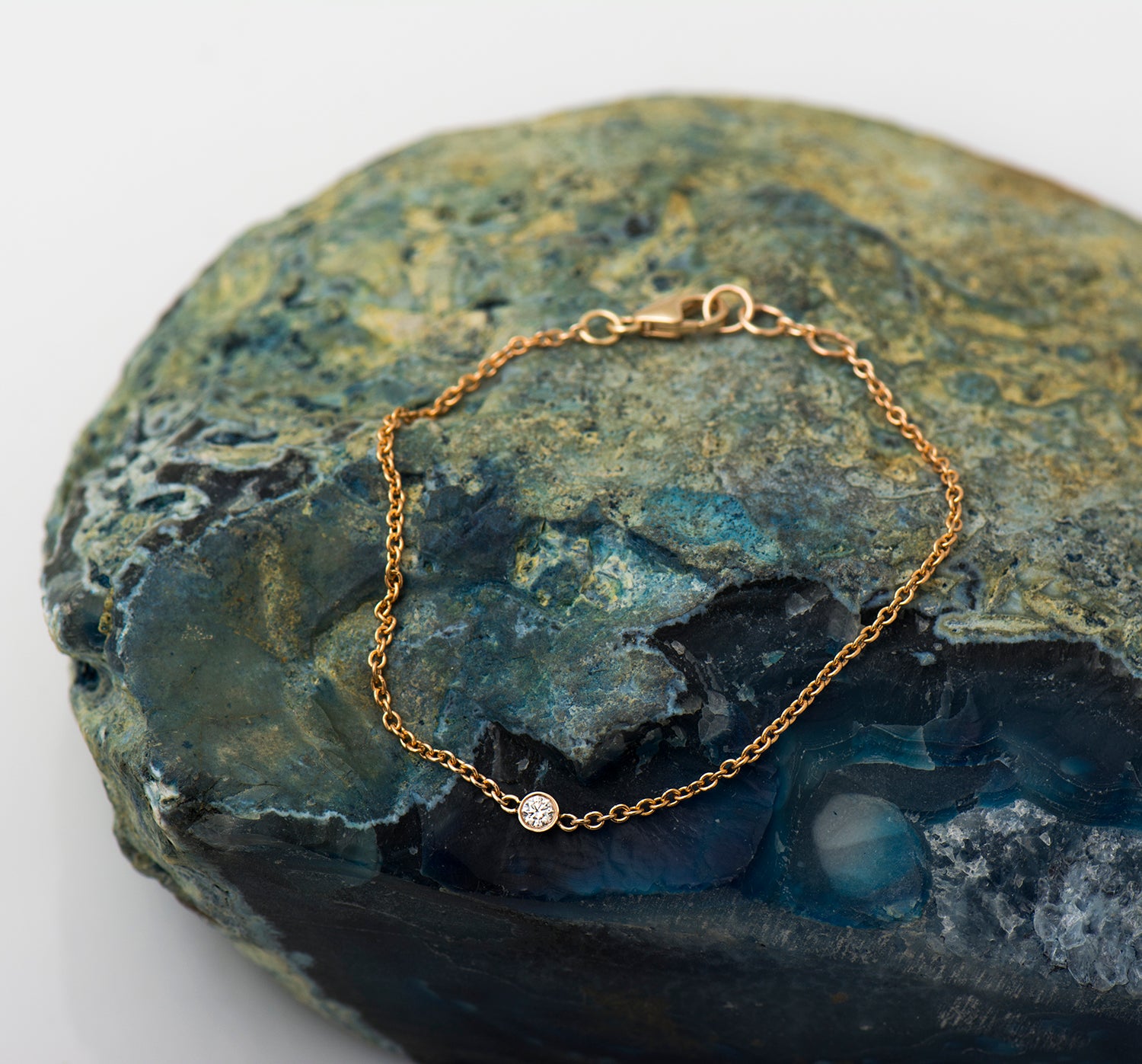 Minimal Diamond Bracelet