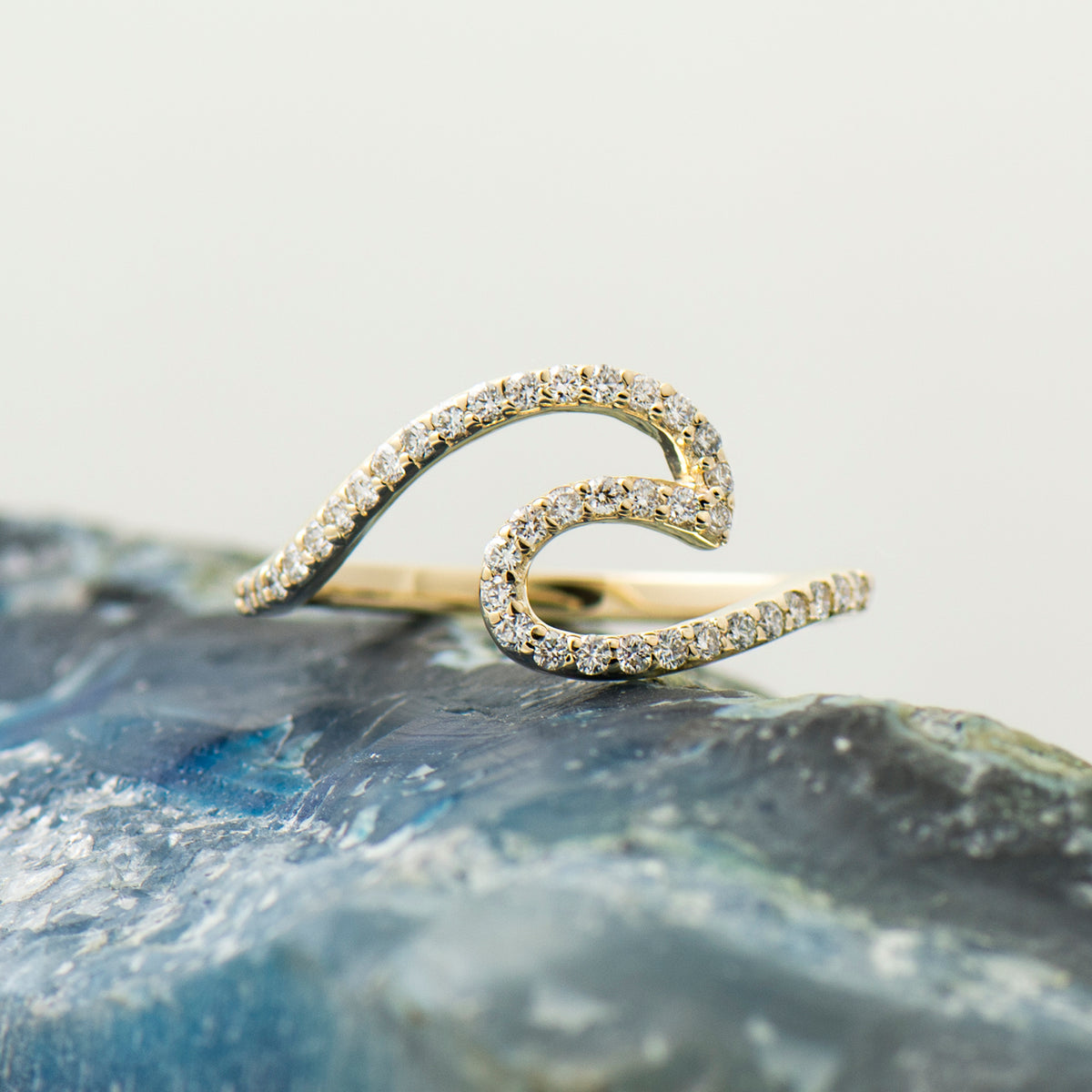 Wave Diamonds Ring