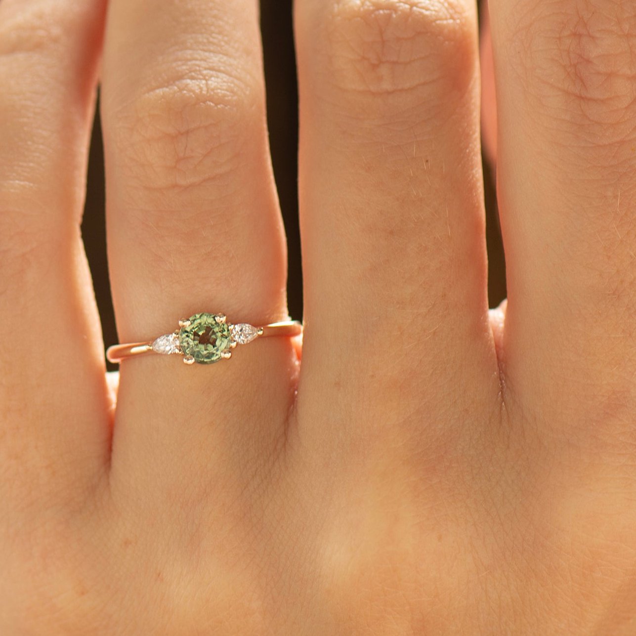 Green Sapphire Engagement Ring - Round