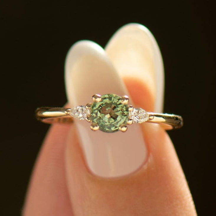 Green Sapphire Engagement Ring - Round