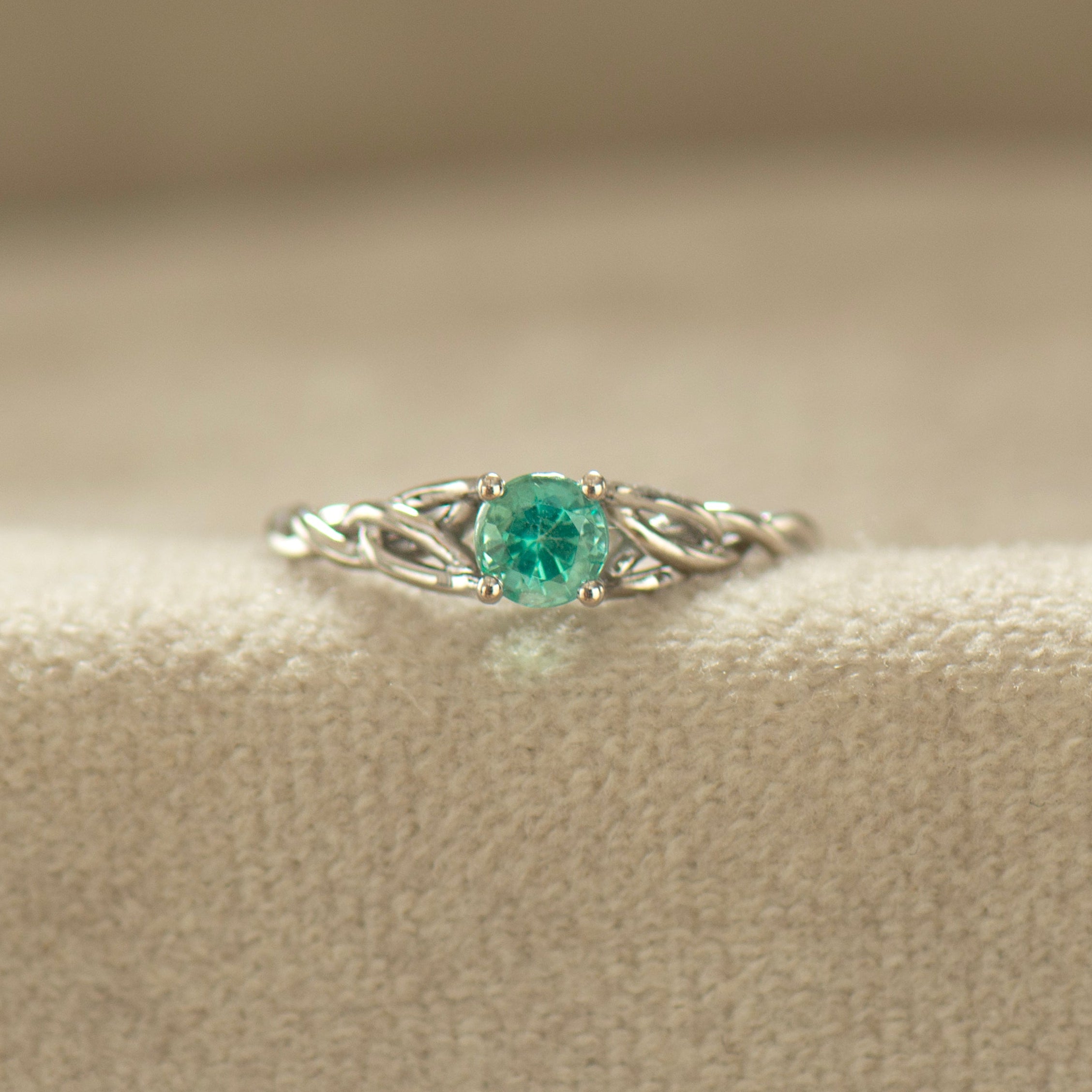 Light Emerald Celtic Ring