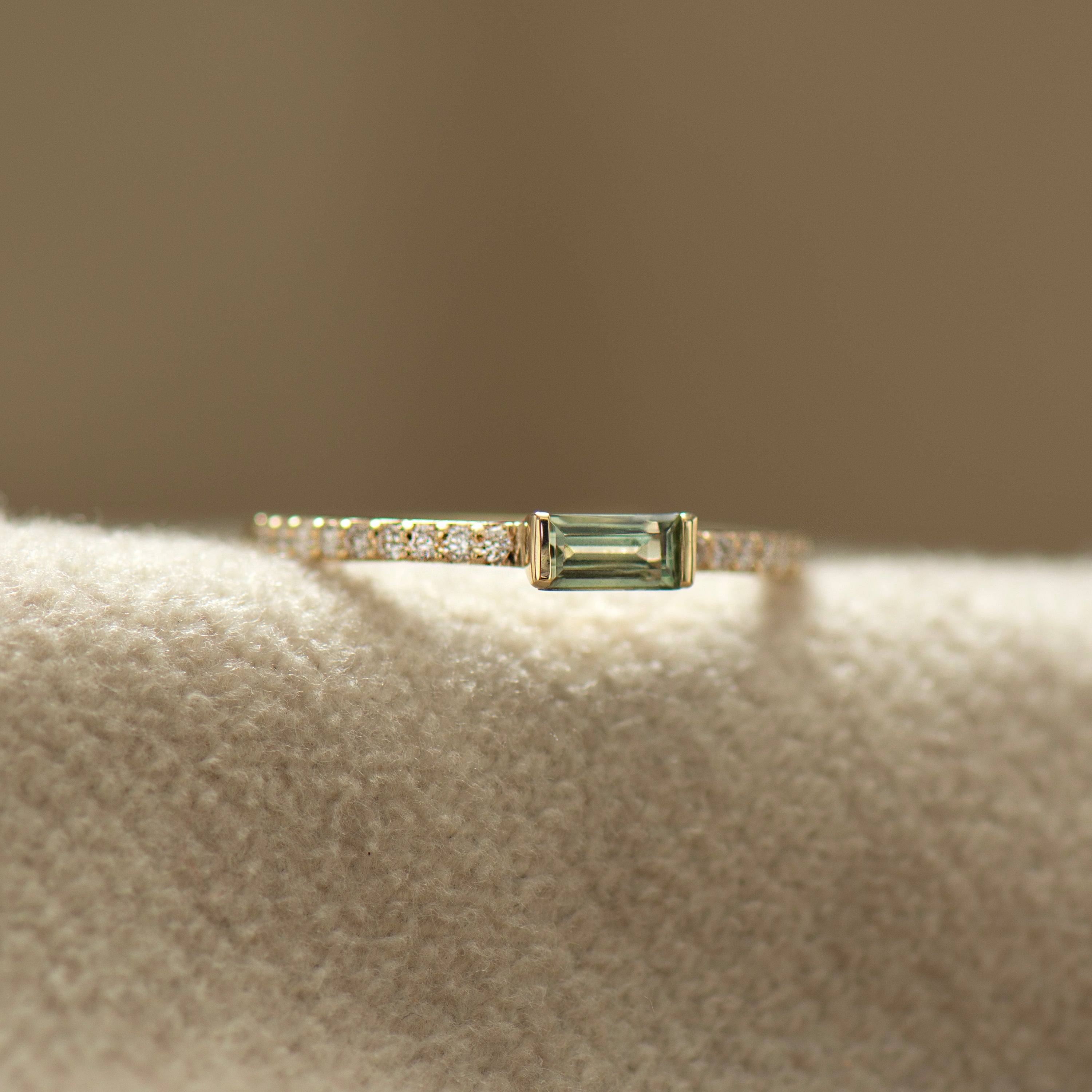 Half Bezel, Baguette Green Sapphire Ring