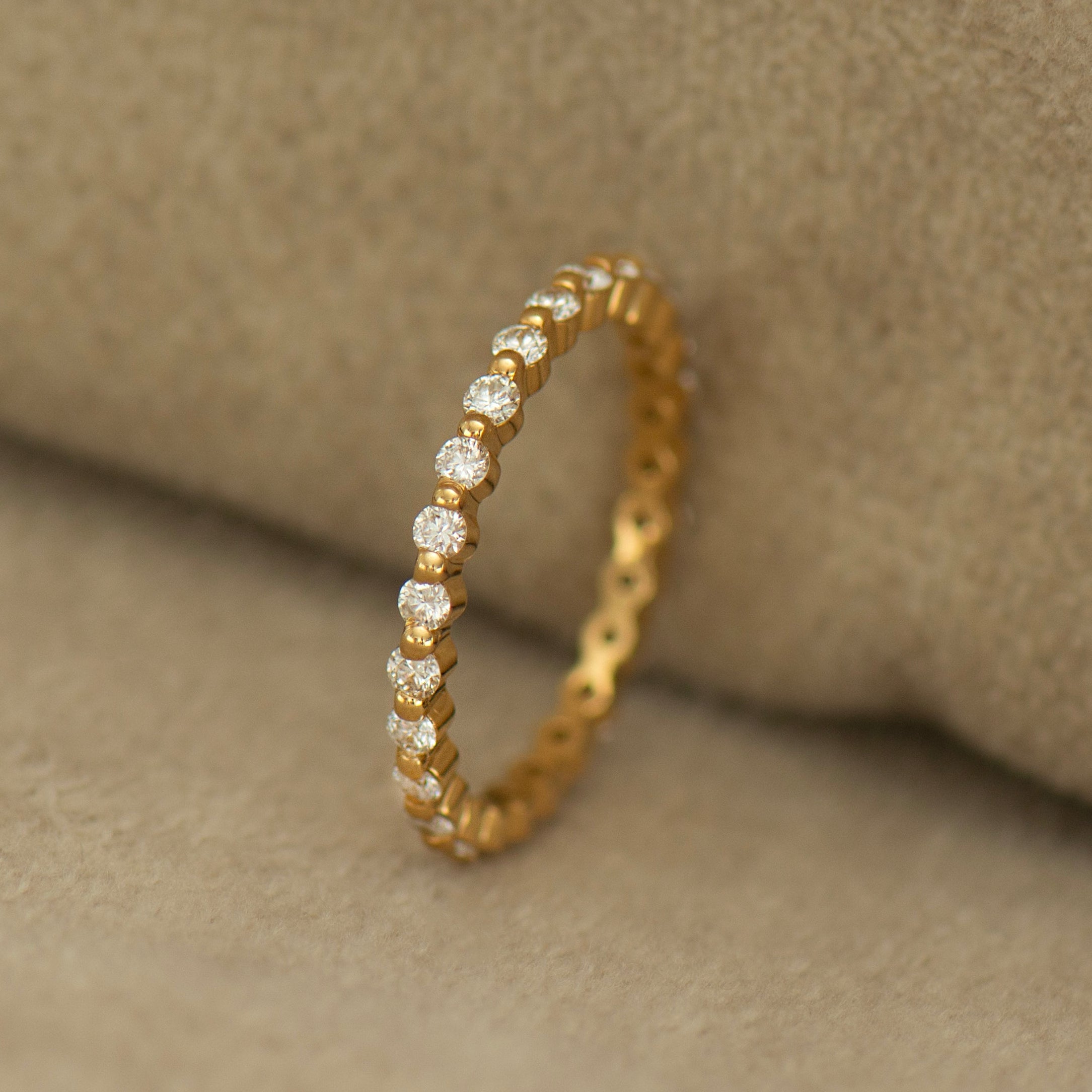 5 US - Eternity Bubble Diamonds Ring - 18K Yellow Gold