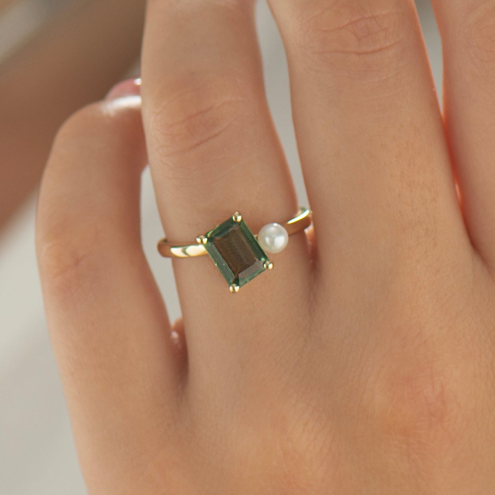 Moi And Toi Green Sapphire and Pearl Ring