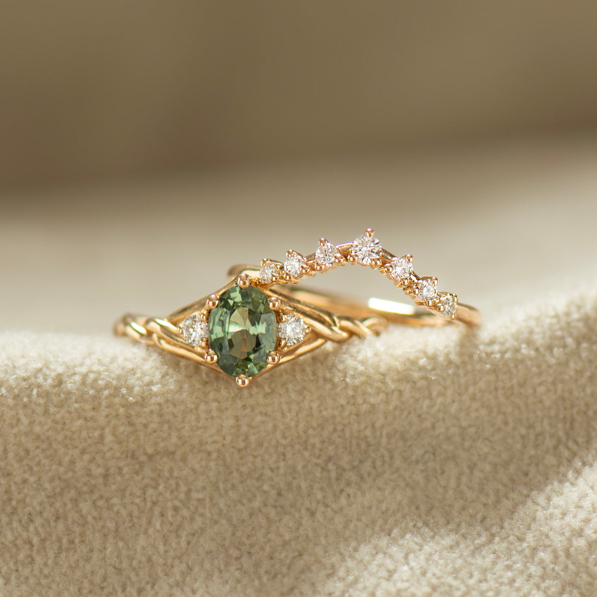 Celtic Knot Oval Green Sapphire Ring Set