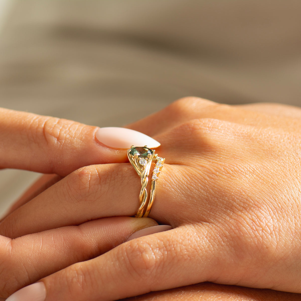 Celtic Knot Oval Green Sapphire Ring Set