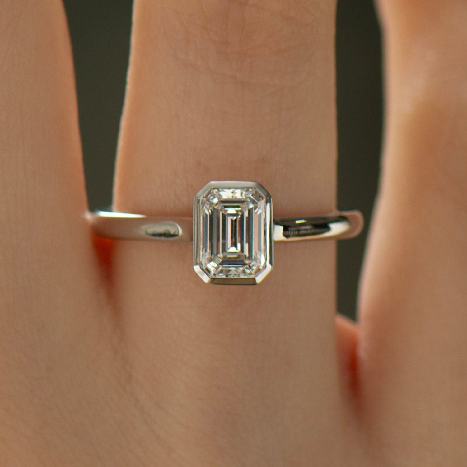 The Emerald Cut Bezel - One Carat
