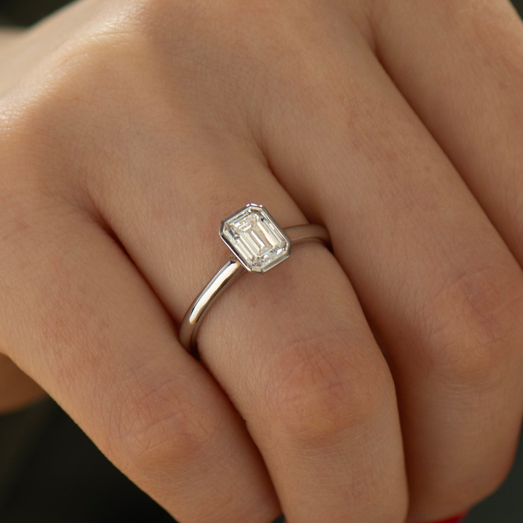 The Emerald Cut Bezel - One Carat