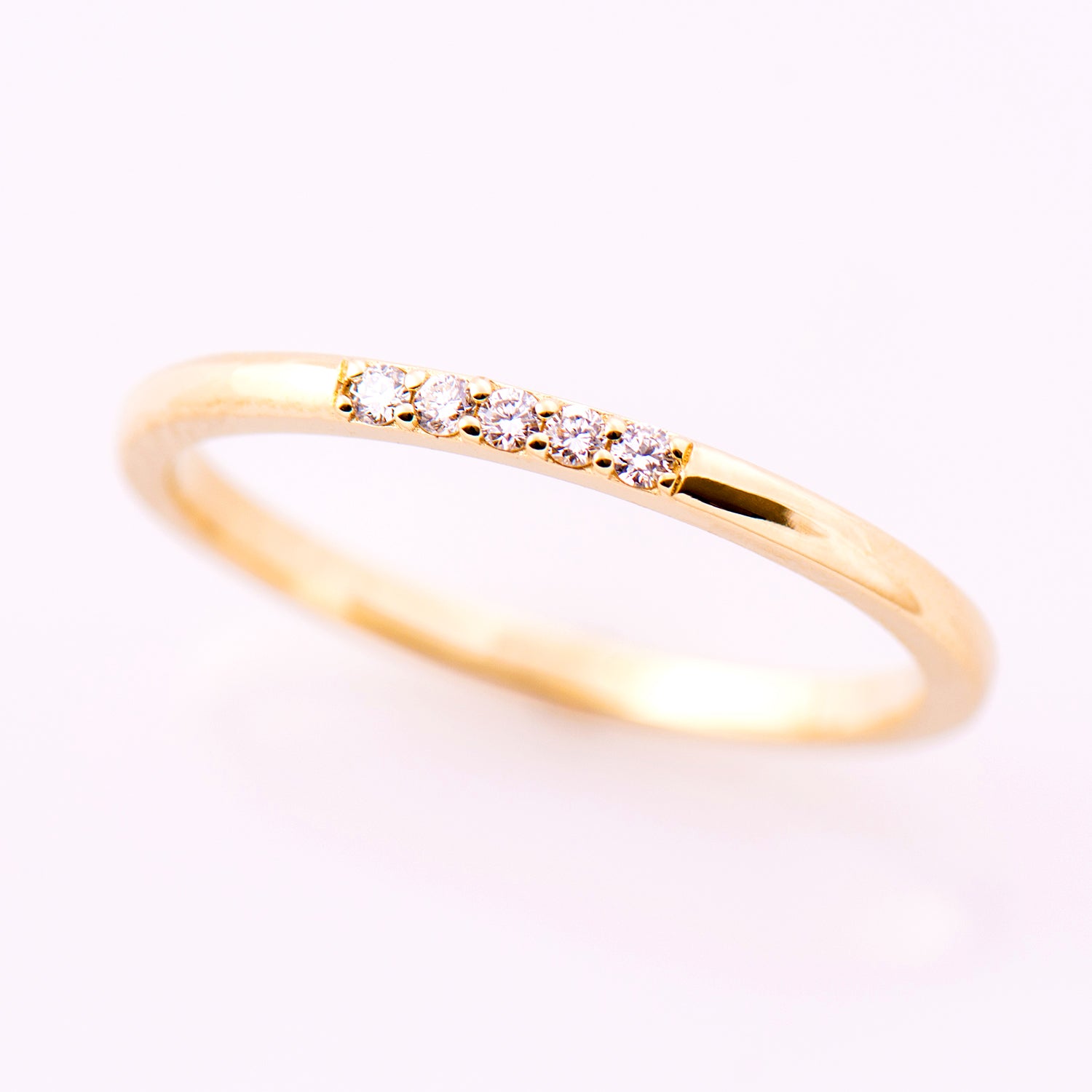 1.5 mm 5 Diamonds Ring