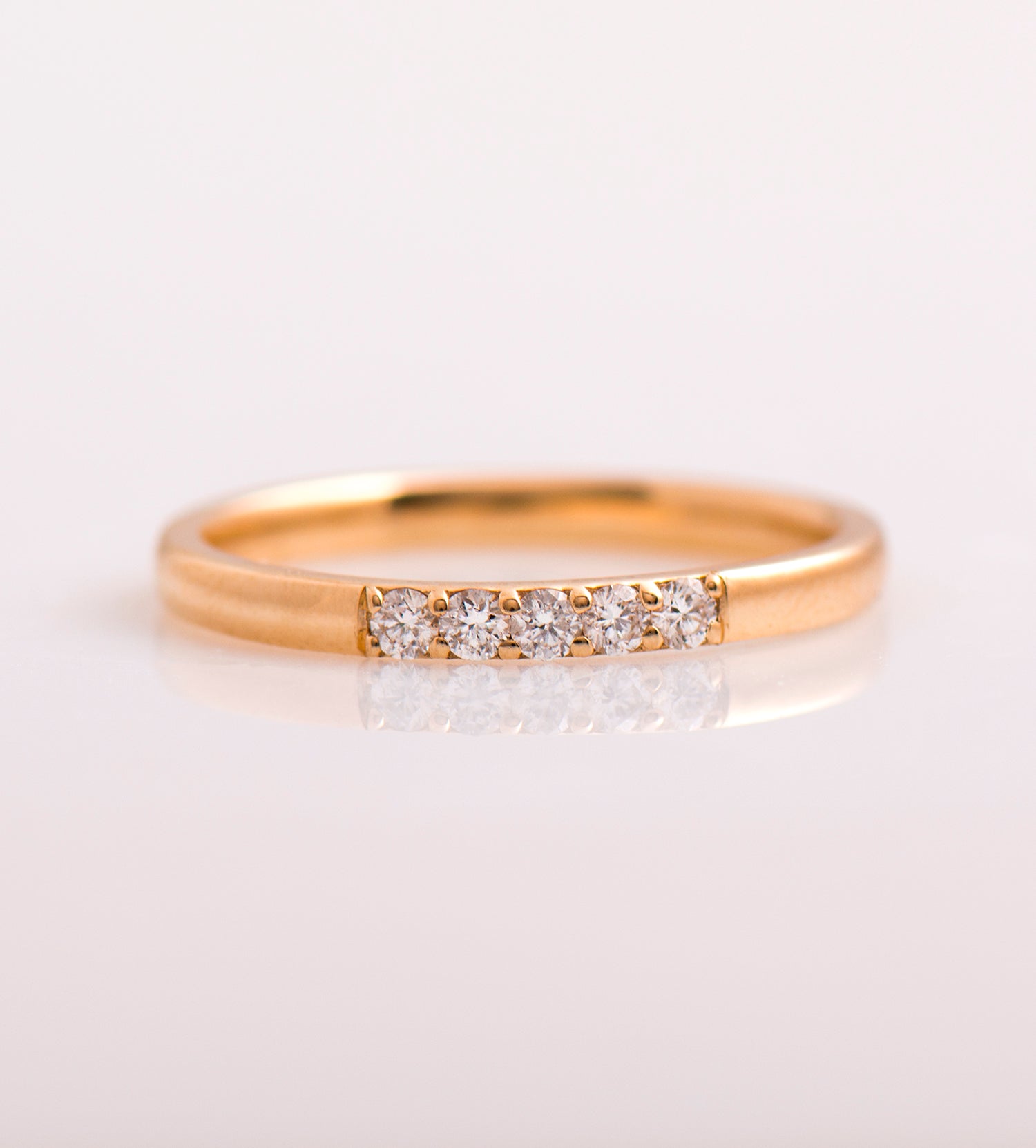 2 mm 5 Diamonds Ring