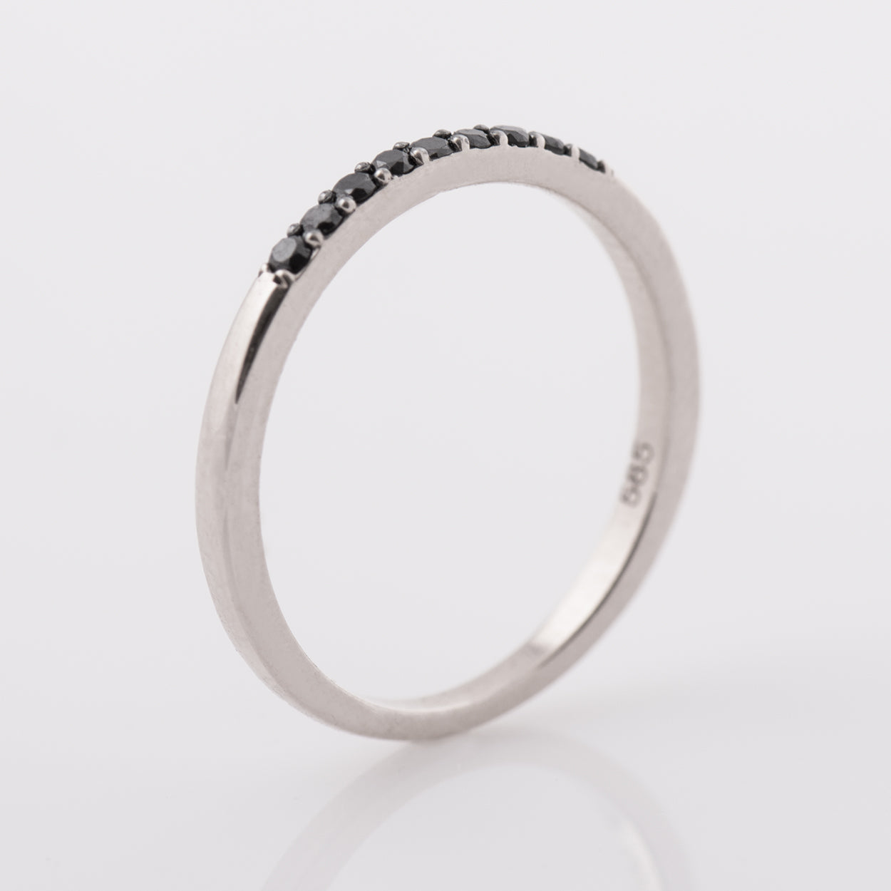 1.5 mm Black Diamond 9 Stone Ring