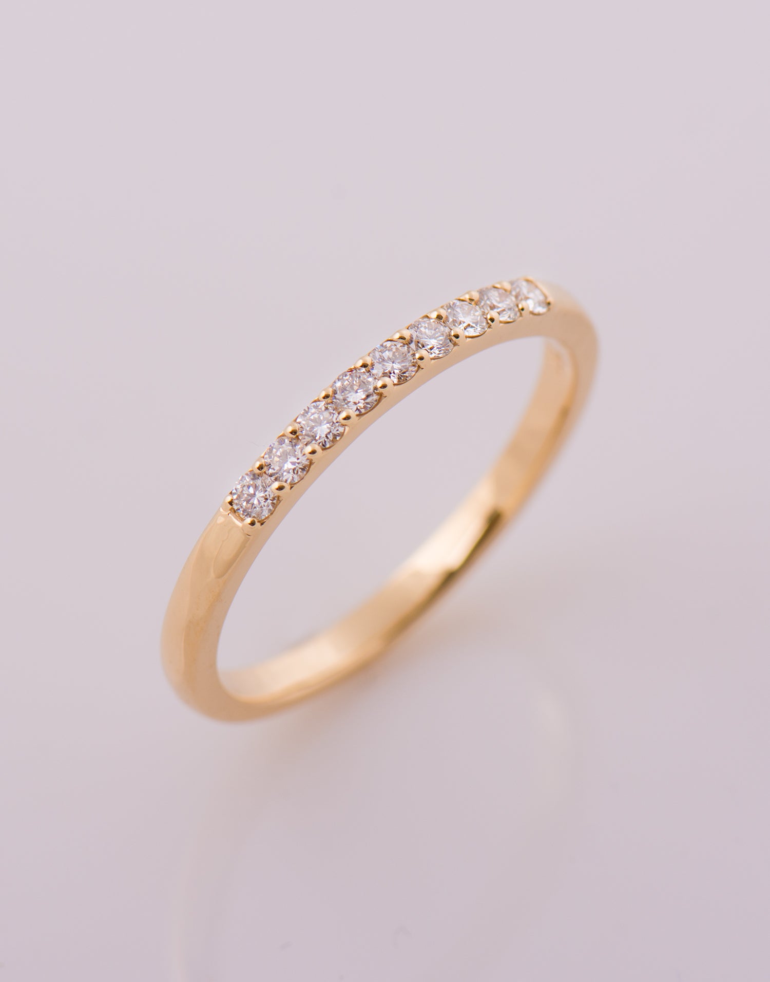 2 mm 9 Diamonds Ring