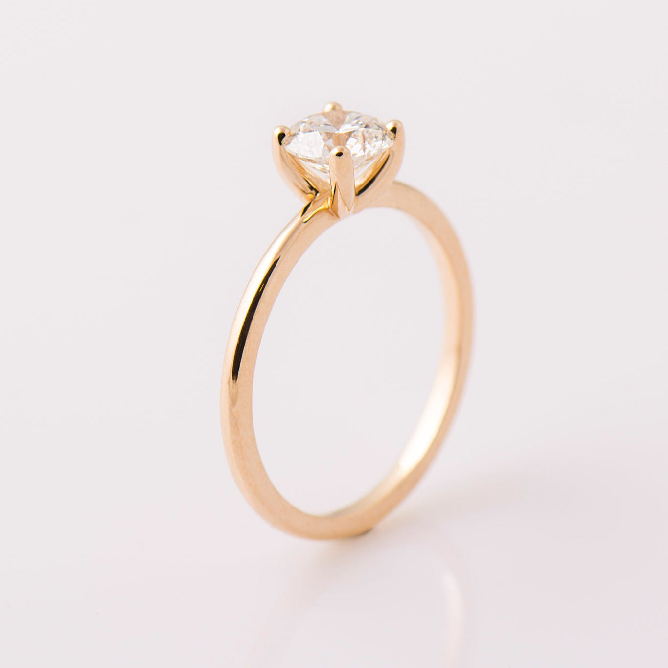 The Skinny Band Solitaire - Round Brilliant