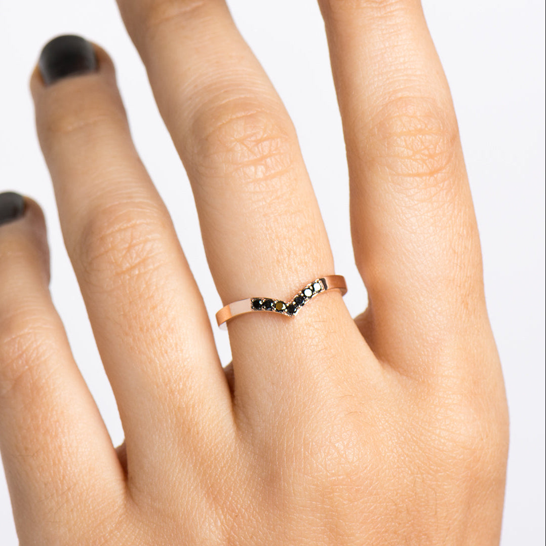 Medium Wide V Shape 7 Black Diamonds Ring - 14K Rose Gold
