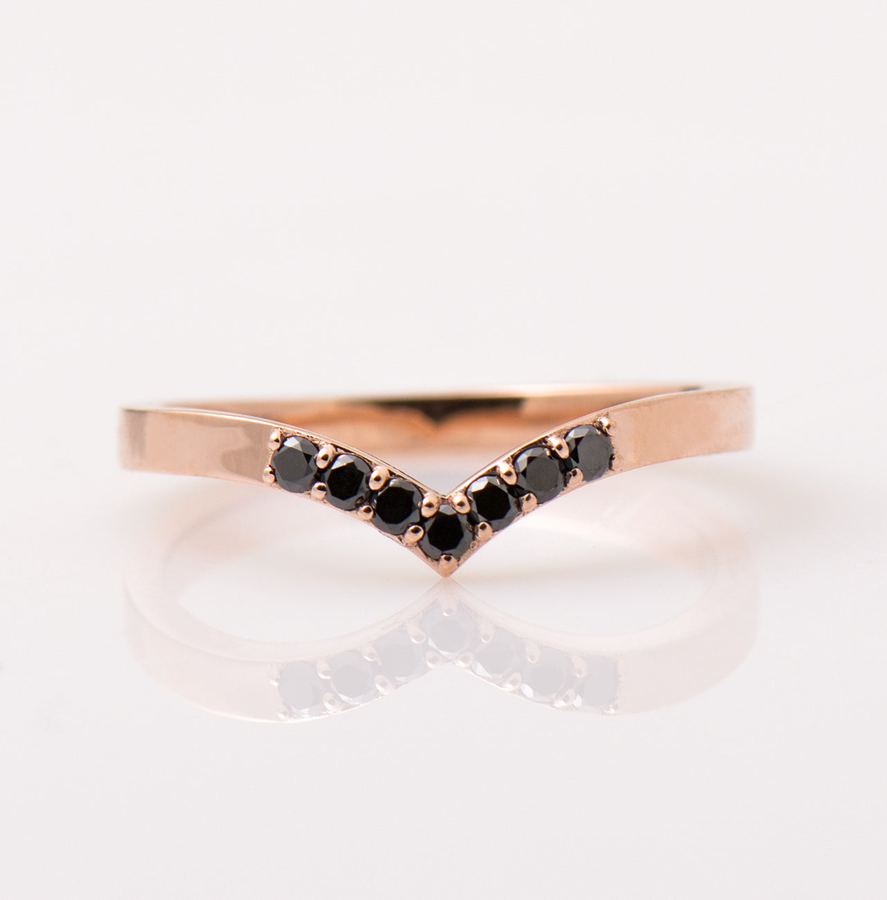 Medium Wide V Shape 7 Black Diamonds Ring