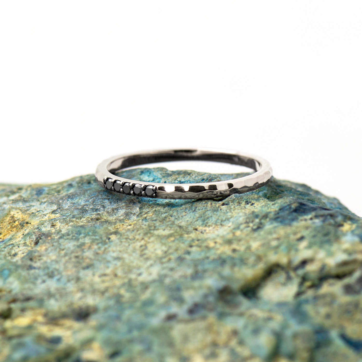 1.5 mm Hammered Black Diamond 5 Stone Ring