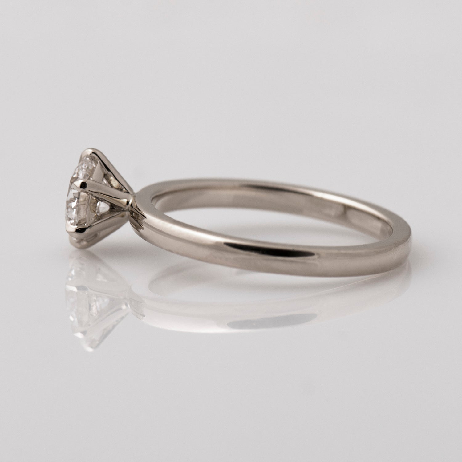 The signature 6 Prong Ring