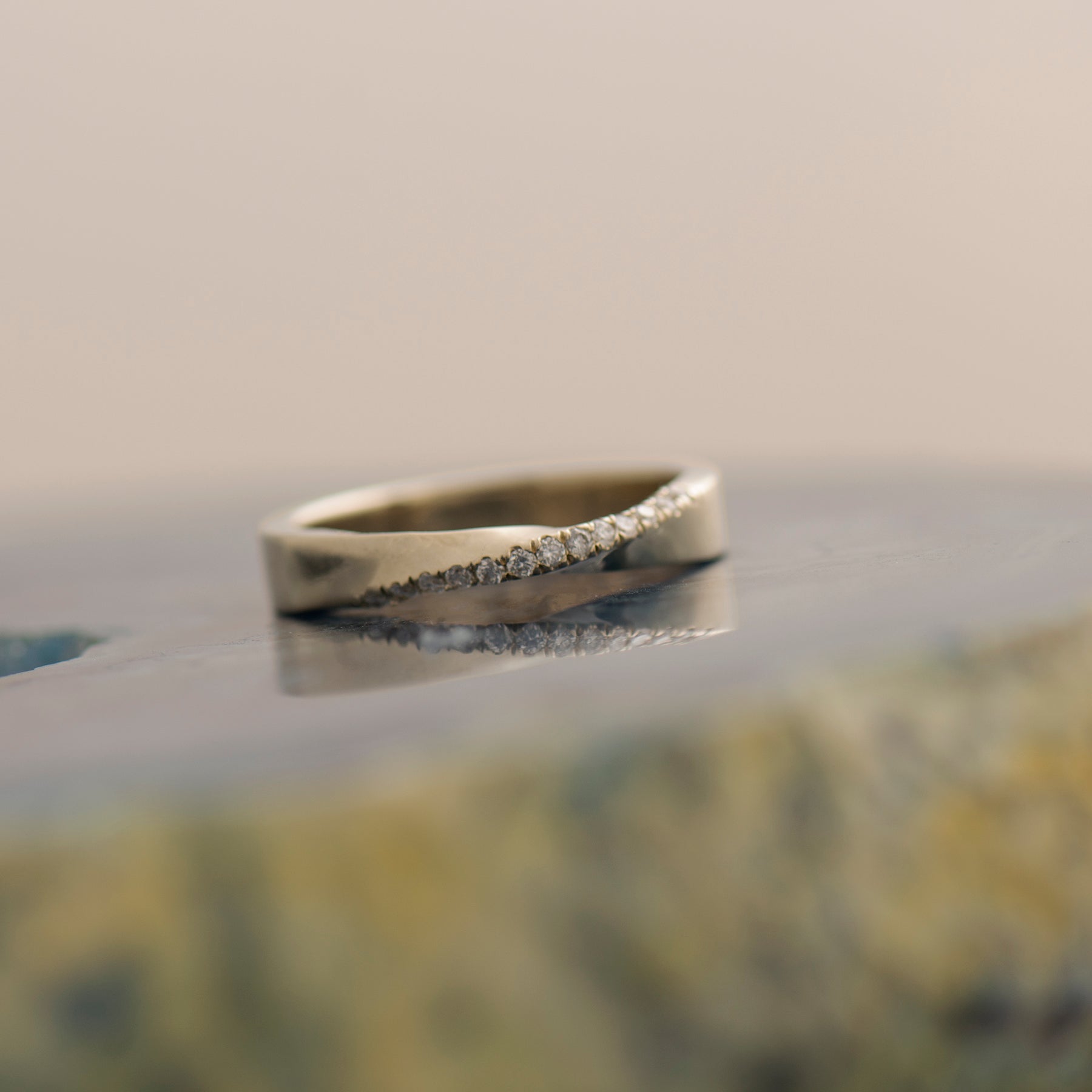 Mobius Wedding Band