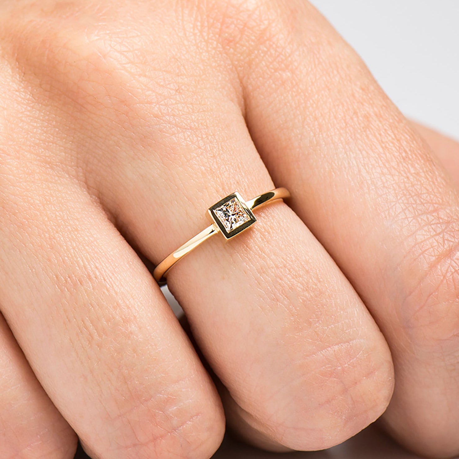 Flat Frame Square Diamond Ring