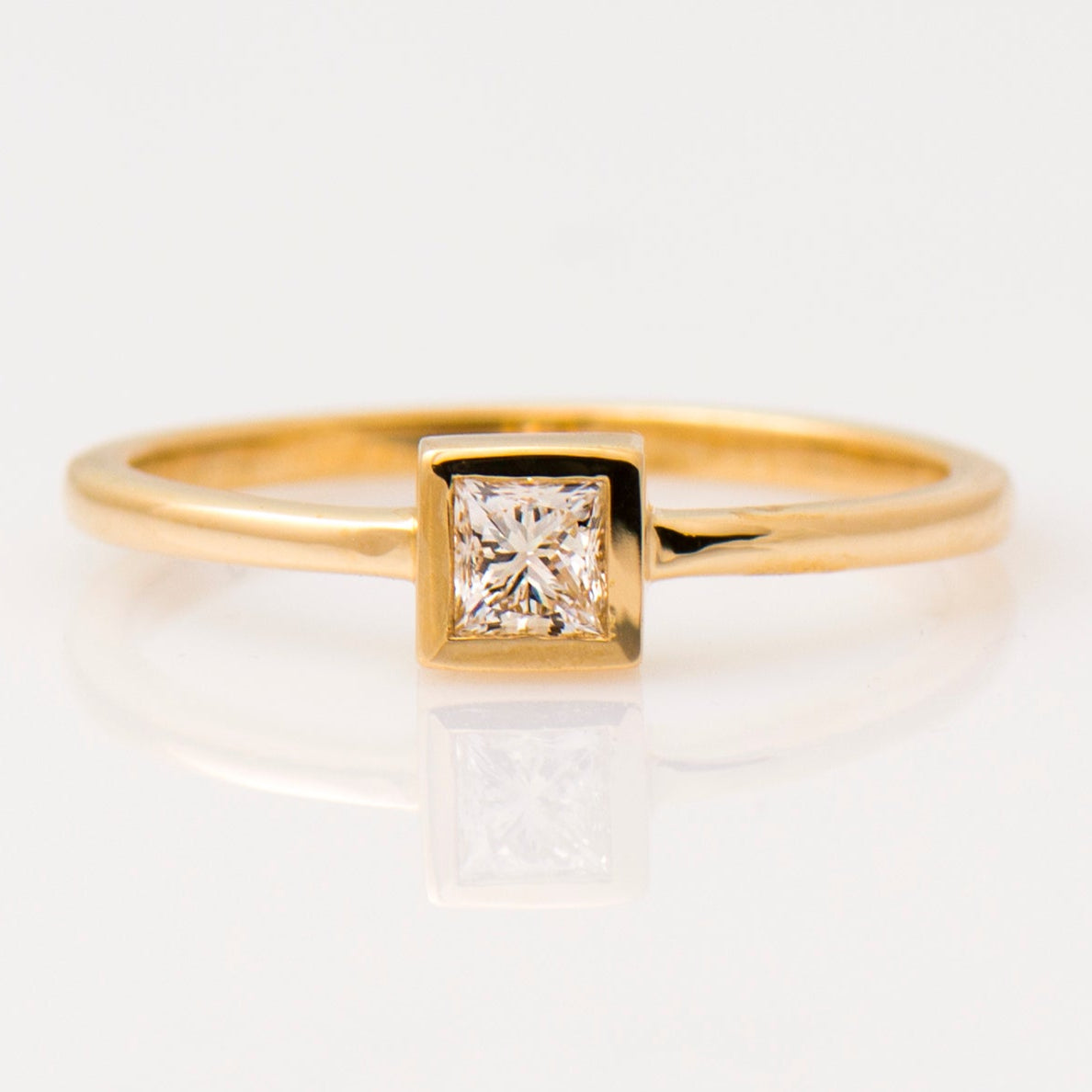 Flat Frame Square Diamond Ring